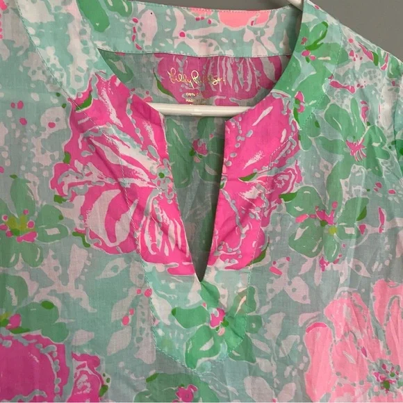 Lilly Pulitzer "Amelia Island" Green Pink Floral Blouse Tunic Top - Picture 3 of 13